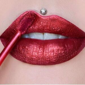 Poinsettia‎ New in Box Jeffree Star Velour Liquid Lipstick deep red rare Holiday